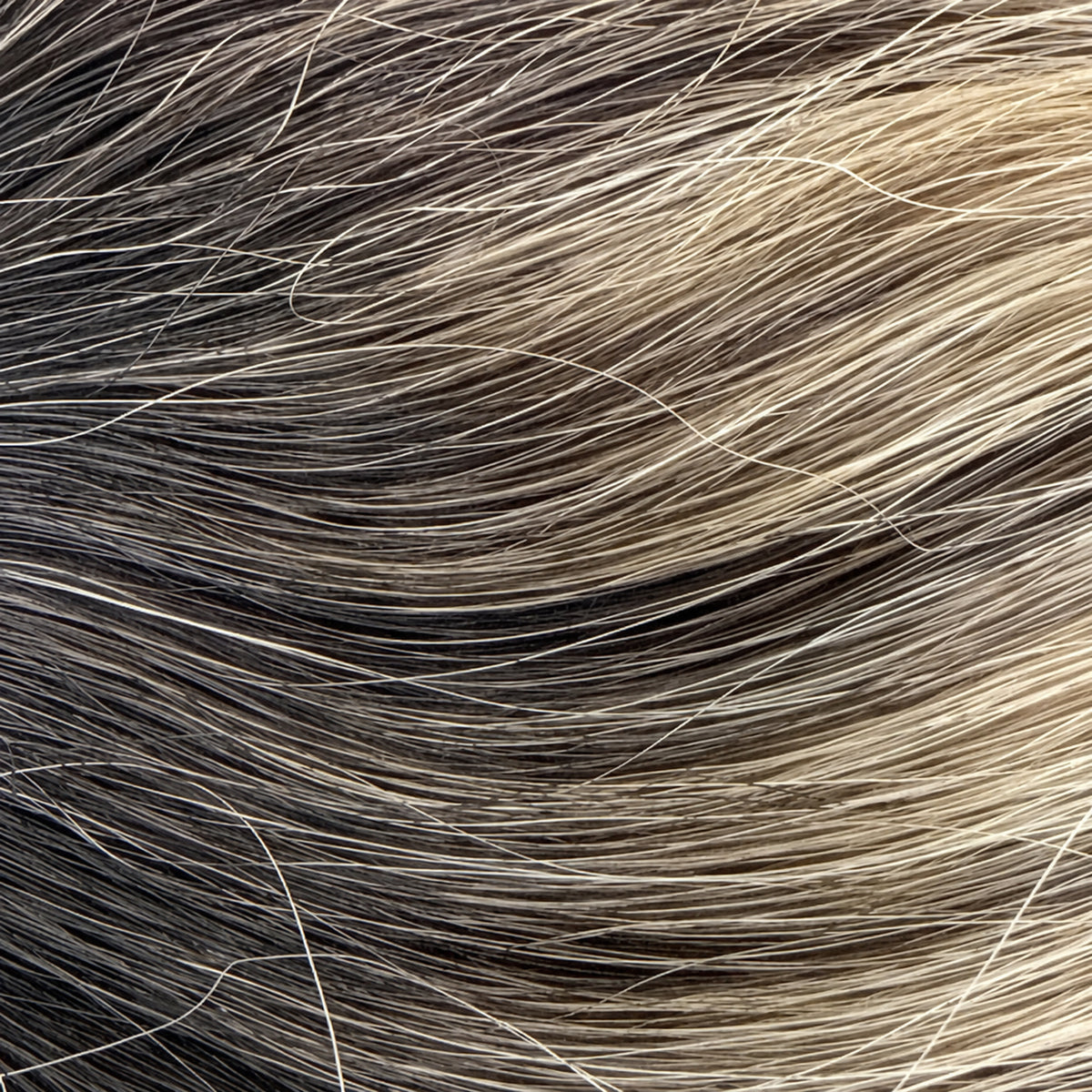 2T/8N# - Dark Rooted Beige Blonde - Weft - Wavy - 70 cm · 100 g